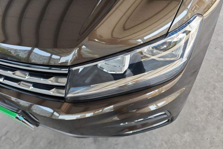 Used Volkswagen Tiguan L 2018 330TSI Automatic Two-Wheel Drive Luxury Edition Left Front Headlight