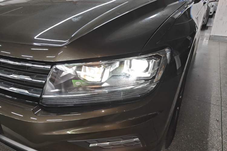 Used Volkswagen Tiguan L 2018 330TSI Automatic Two-Wheel Drive Luxury Edition Left Front Headlight