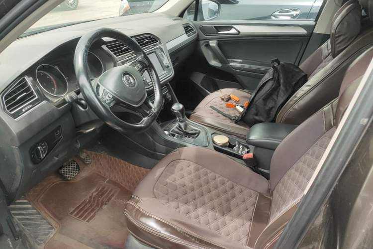 Used Volkswagen Tiguan L 2018 330TSI Automatic Two-Wheel Drive Luxury Edition Left Front Seat
