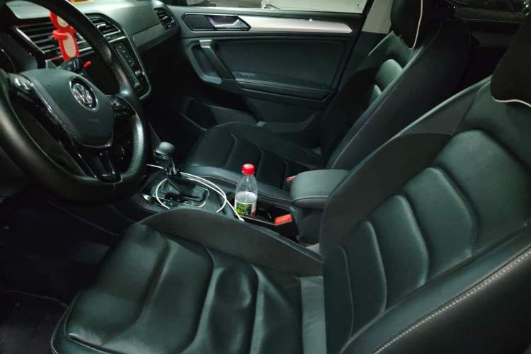 Used Volkswagen Tiguan L 2018 330TSI Automatic Two-Wheel Drive Luxury Edition Left Front Seat