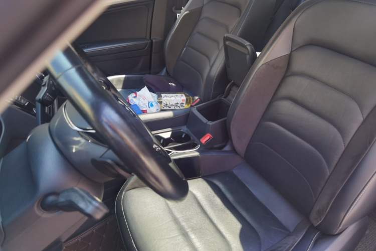 Used Volkswagen Tiguan L 2018 330TSI Automatic Two-Wheel Drive Comfort Edition Left Front Seat