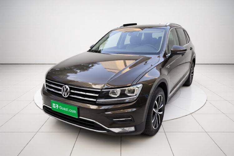 Volkswagen Tiguan L 2018 330TSI Automatic Two-Wheel Drive Luxury Edition d’occasion Guazi used car, China used car export, Used car for sale, Used cars, Cheapest cars for sale