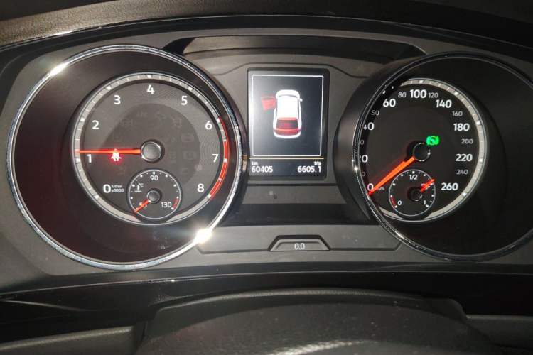 Used Volkswagen Tiguan L 2018 Facelift 330TSI Automatic Two-Wheel Drive Luxury Edition Odometer Close Up