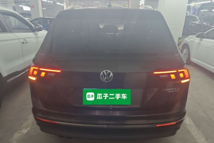 Used Volkswagen Tiguan L 2018 330TSI Automatic Two-Wheel Drive Luxury Edition Rear