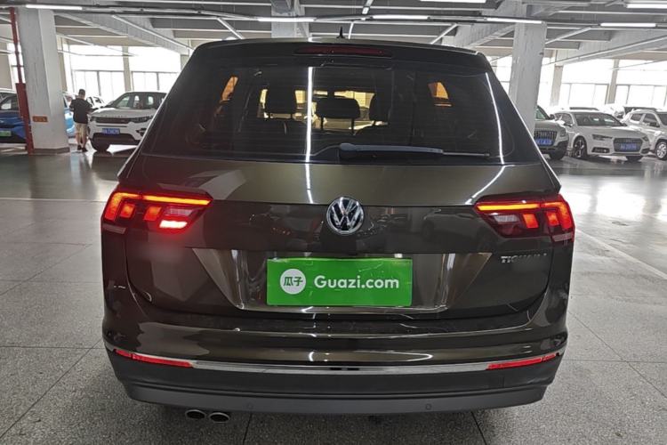 Used Volkswagen Tiguan L 2018 330TSI Automatic Two-Wheel Drive Luxury Edition Rear