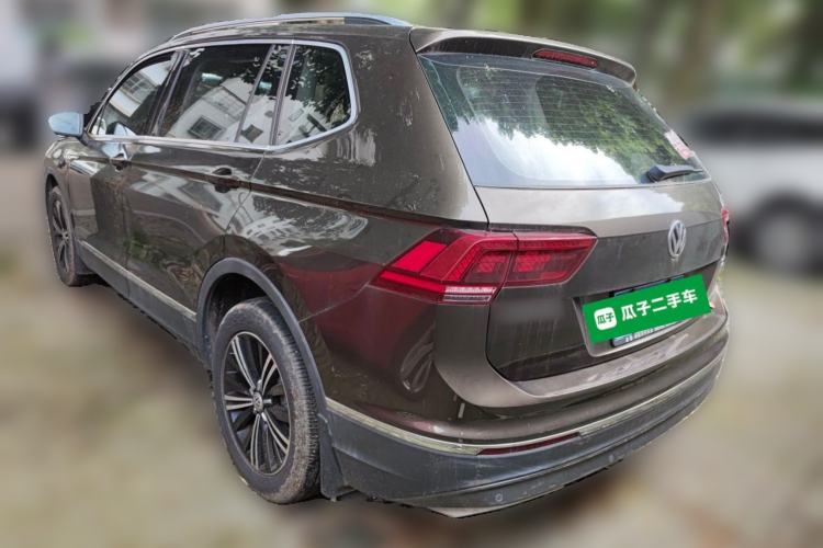 Used Volkswagen Tiguan L 2018 380TSI Automatic All-Wheel Drive Luxury Edition Rear Left 45 Deg