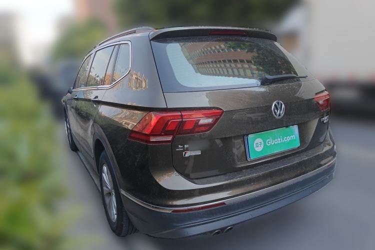 Used Volkswagen Tiguan L 2018 Revised Version 330TSI Automatic Two-Wheel Drive Trendy Edition Rear Left 45 Deg
