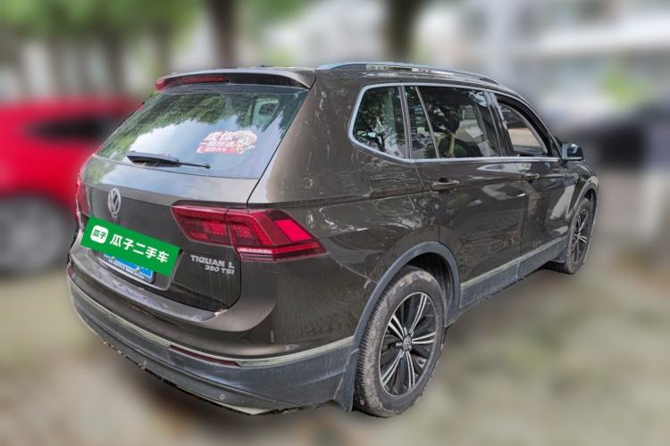 Used Volkswagen Tiguan L 2018 380TSI Automatic All-Wheel Drive Luxury Edition Rear Right 45 Deg