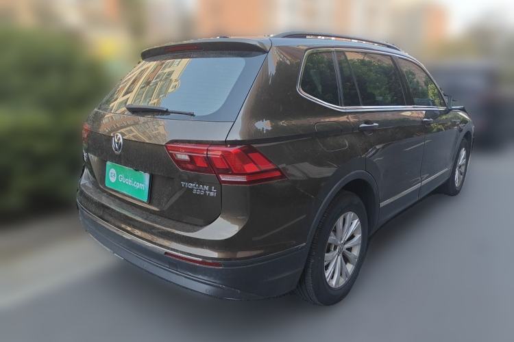 Used Volkswagen Tiguan L 2018 Revised Version 330TSI Automatic Two-Wheel Drive Trendy Edition Rear Right 45 Deg