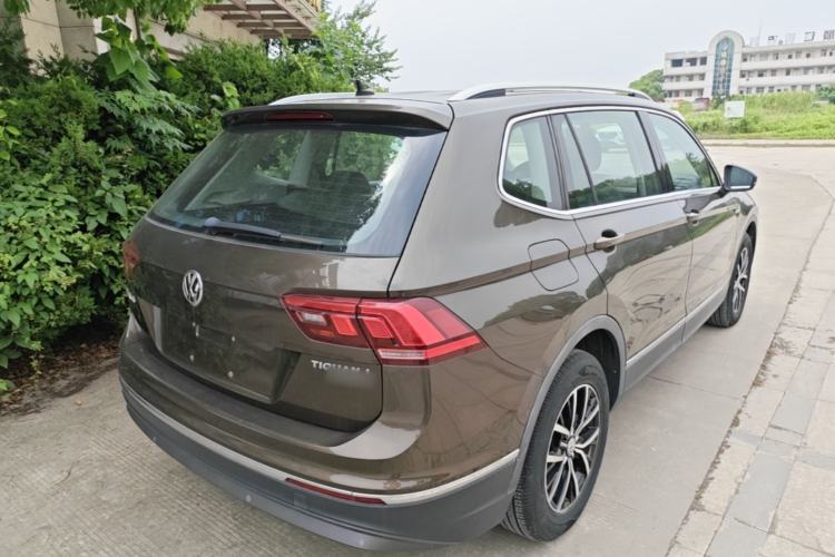 Used Volkswagen Tiguan L 2018 330TSI Automatic Two-Wheel Drive Luxury Edition Rear Right 45 Deg