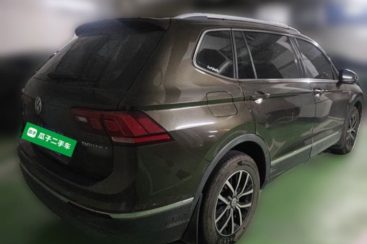 Used Volkswagen Tiguan L 2018 Facelift 330TSI Automatic Two-Wheel Drive Luxury Edition Rear Right 45 Deg