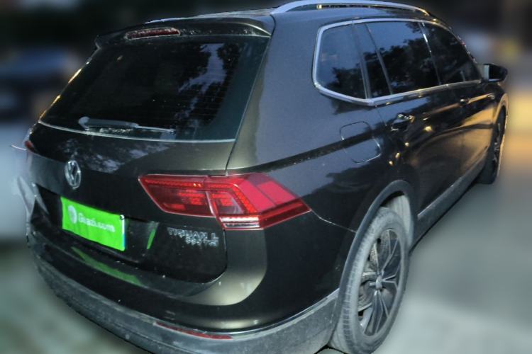 Used Volkswagen Tiguan L 2018 380TSI Automatic All-Wheel Drive Flagship Edition Rear Right 45 Deg