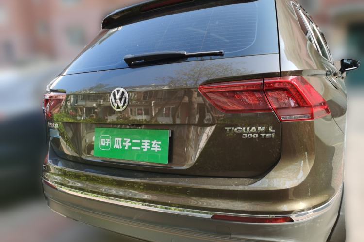 Used Volkswagen Tiguan L 2018 380TSI Automatic All-Wheel Drive Luxury Edition Rear