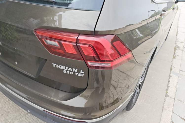 Used Volkswagen Tiguan L 2018 330TSI Automatic Two-Wheel Drive Luxury Edition Right Rear Taillight