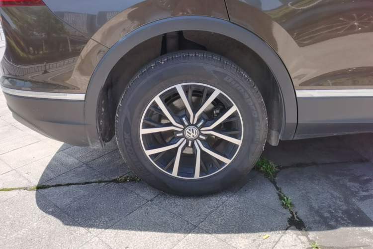 Used Volkswagen Tiguan L 2018 280TSI Automatic Two-Wheel Drive Comfort Edition Right Rear Wheel Hub