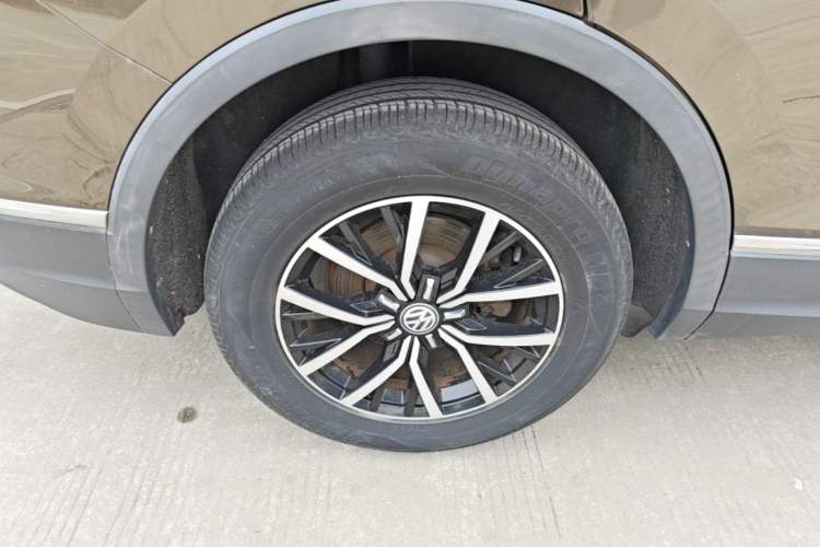 Used Volkswagen Tiguan L 2018 330TSI Automatic Two-Wheel Drive Luxury Edition Right Rear Wheel Hub