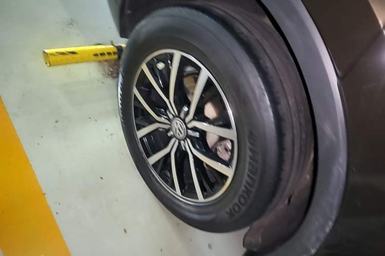 Used Volkswagen Tiguan L 2018 Facelift 330TSI Automatic Two-Wheel Drive Luxury Edition Right Rear Wheel Hub