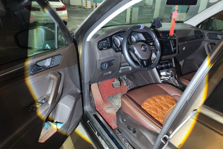 Used Volkswagen Tiguan L 2018 330TSI Automatic Two-Wheel Drive Luxury Edition Driver Seat