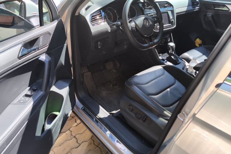 Used Volkswagen Tiguan L 2018 330TSI Automatic Two-Wheel Drive Luxury Edition Driver Seat