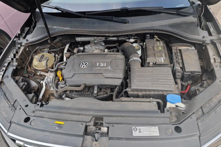 Used Volkswagen Tiguan L 2018 380TSI Automatic All-Wheel Drive Luxury Edition Engine Bay