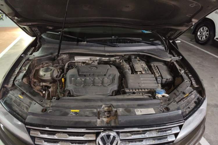 Used Volkswagen Tiguan L 2018 330TSI Automatic Two-Wheel Drive Comfort Edition Engine Bay