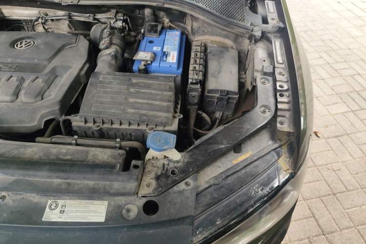 Used Volkswagen Tiguan L 2018 330TSI Automatic Two-Wheel Drive Luxury Edition Engine Bay Left