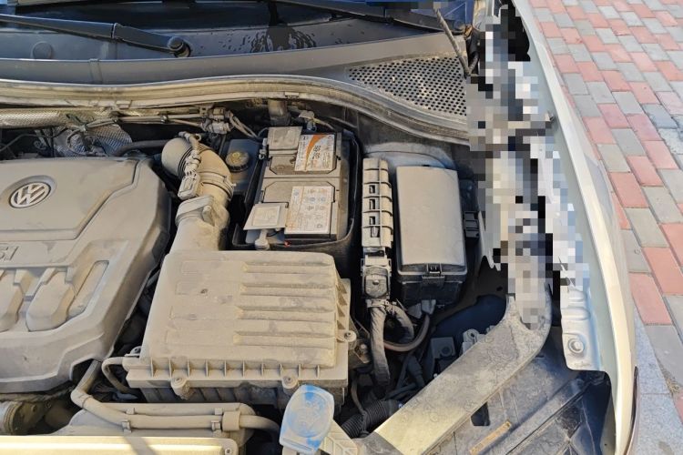 Used Volkswagen Tiguan L 2018 330TSI Automatic Two-Wheel Drive Luxury Edition Engine Bay Left