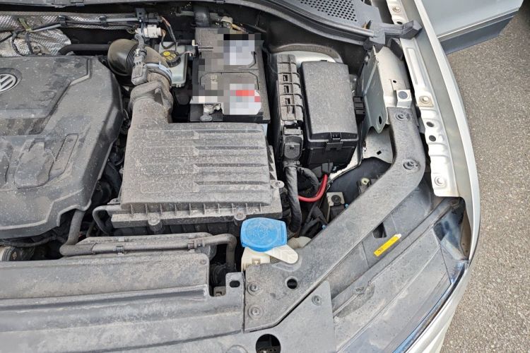Used Volkswagen Tiguan L 2018 330TSI Automatic Two-Wheel Drive Luxury Edition Engine Bay Left