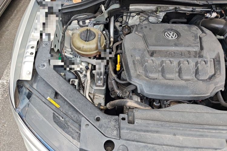 Used Volkswagen Tiguan L 2018 330TSI Automatic Two-Wheel Drive Luxury Edition Engine Bay Right