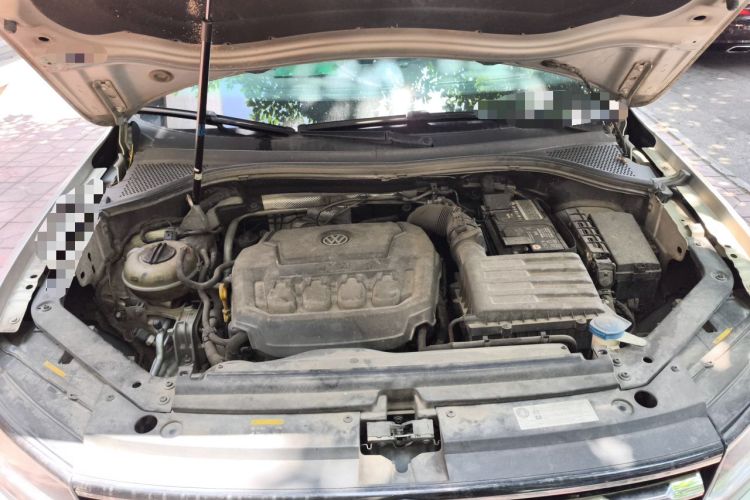 Used Volkswagen Tiguan L 2018 330TSI Automatic Two-Wheel Drive Luxury Edition Engine Bay