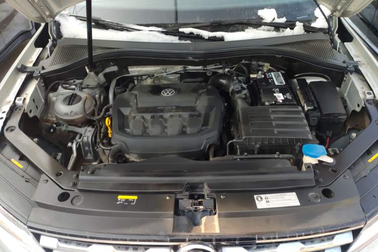 Used Volkswagen Tiguan L 2018 Facelift 330TSI Automatic Two-Wheel Drive Luxury Edition Engine Bay