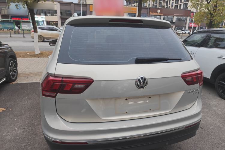 Used Volkswagen Tiguan L 2018 Facelift 330TSI Automatic Two-Wheel Drive Luxury Edition Exterior 4