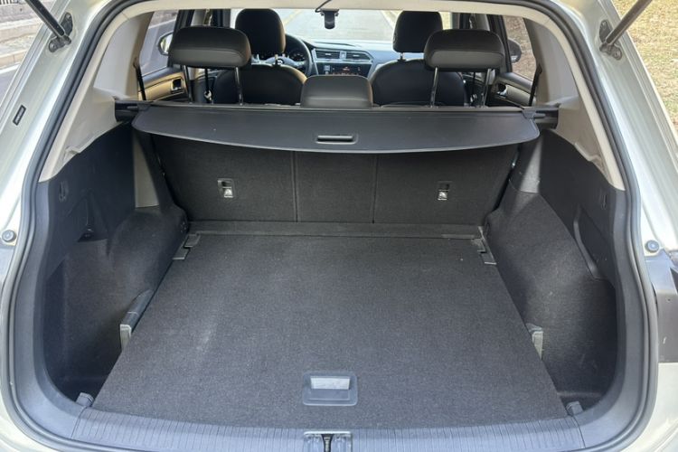 Used Volkswagen Tiguan L 2018 Facelift 330TSI Automatic Two-Wheel Drive Luxury Edition Exterior 5