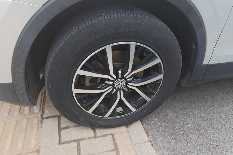 Used Volkswagen Tiguan L 2018 Facelift 330TSI Automatic Two-Wheel Drive Luxury Edition Exterior 7