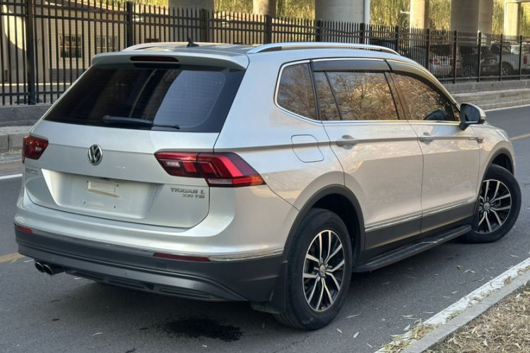 Used Volkswagen Tiguan L 2018 Facelift 330TSI Automatic Two-Wheel Drive Luxury Edition Exterior 7