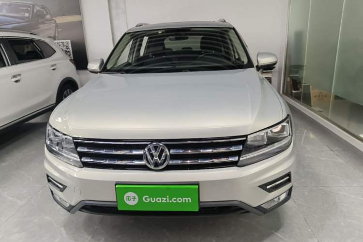 Used Volkswagen Tiguan L 2018 Facelift 330TSI Automatic Two-Wheel Drive Luxury Edition Front