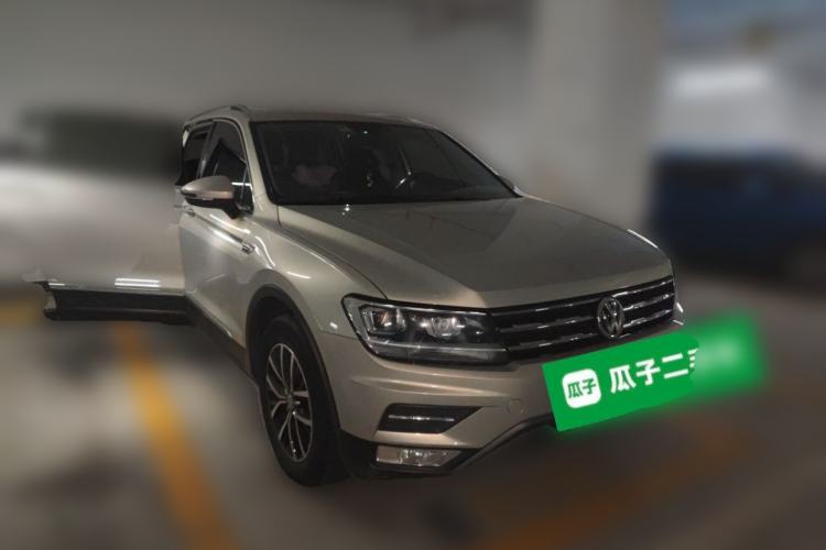 Used Volkswagen Tiguan L 2018 330TSI Automatic Two-Wheel Drive Luxury Edition Front Right 45 Deg