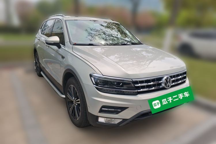 Used Volkswagen Tiguan L 2018 330TSI Automatic Two-Wheel Drive Flagship Edition Front Right 45 Deg