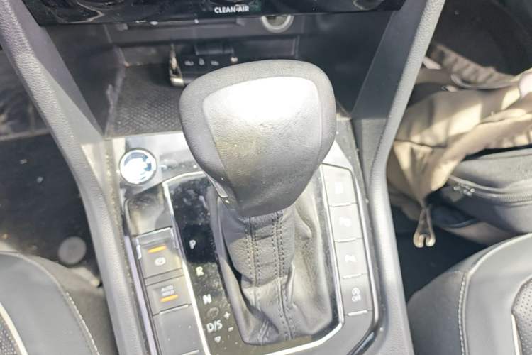 Used Volkswagen Tiguan L 2018 330TSI Automatic Two-Wheel Drive Flagship Edition Gear Lever