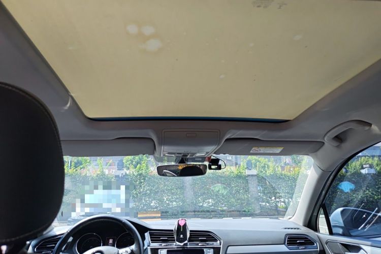Used Volkswagen Tiguan L 2018 330TSI Automatic Two-Wheel Drive Luxury Edition Headliner