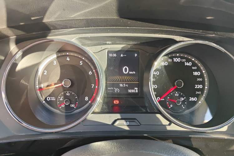 Used Volkswagen Tiguan L 2018 330TSI Automatic Two-Wheel Drive Luxury Edition Instrument Cluster