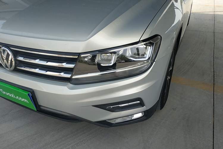 Used Volkswagen Tiguan L 2018 330TSI Automatic Two-Wheel Drive Luxury Edition Left Front Headlight