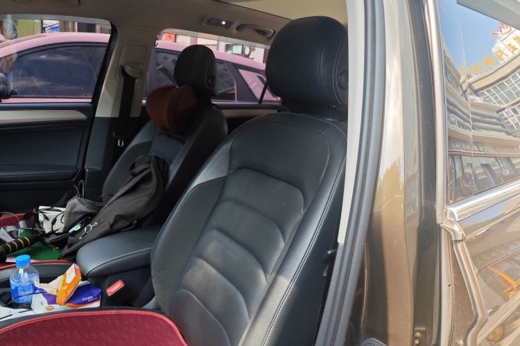Used Volkswagen Tiguan L 2018 380TSI Automatic All-Wheel Drive Luxury Edition Left Front Seat
