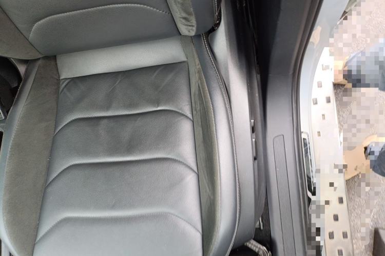 Used Volkswagen Tiguan L 2018 Facelift 330TSI Automatic Two-Wheel Drive Luxury Edition Left Front Seat