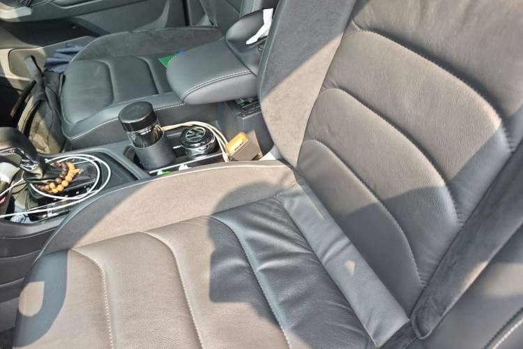 Used Volkswagen Tiguan L 2018 330TSI Automatic Two-Wheel Drive Luxury Edition Left Front Seat