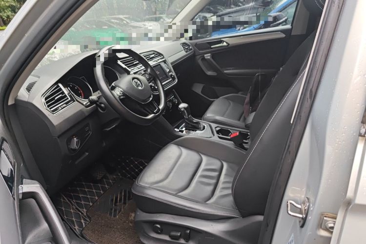 Used Volkswagen Tiguan L 2018 330TSI Automatic Two-Wheel Drive Luxury Edition Left Front Seat
