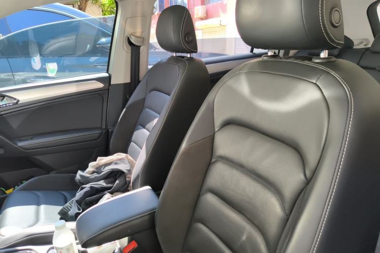 Used Volkswagen Tiguan L 2018 330TSI Automatic Two-Wheel Drive Luxury Edition Left Front Seat