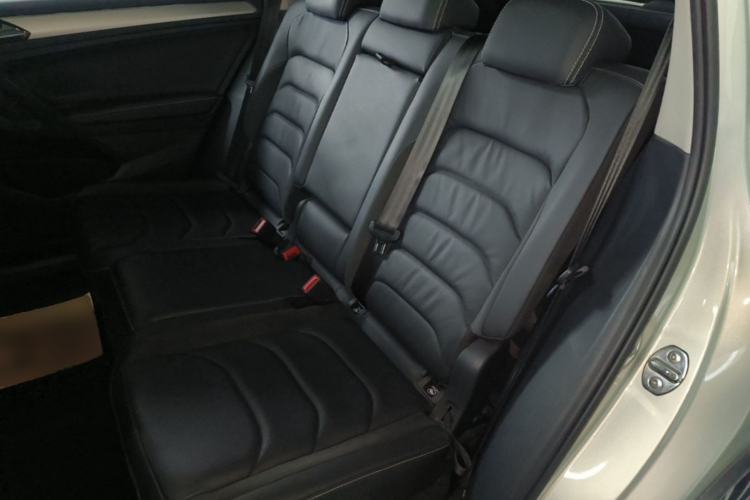 Used Volkswagen Tiguan L 2018 Facelift 330TSI Automatic Two-Wheel Drive Luxury Edition Left Rear Seat