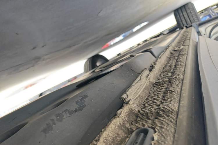 Used Volkswagen Tiguan L 2018 330TSI Automatic Two-Wheel Drive Flagship Edition Left Side Sill