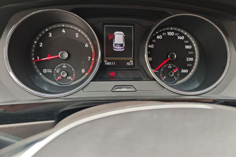 Used Volkswagen Tiguan L 2018 330TSI Automatic Two-Wheel Drive Flagship Edition Odometer Close Up